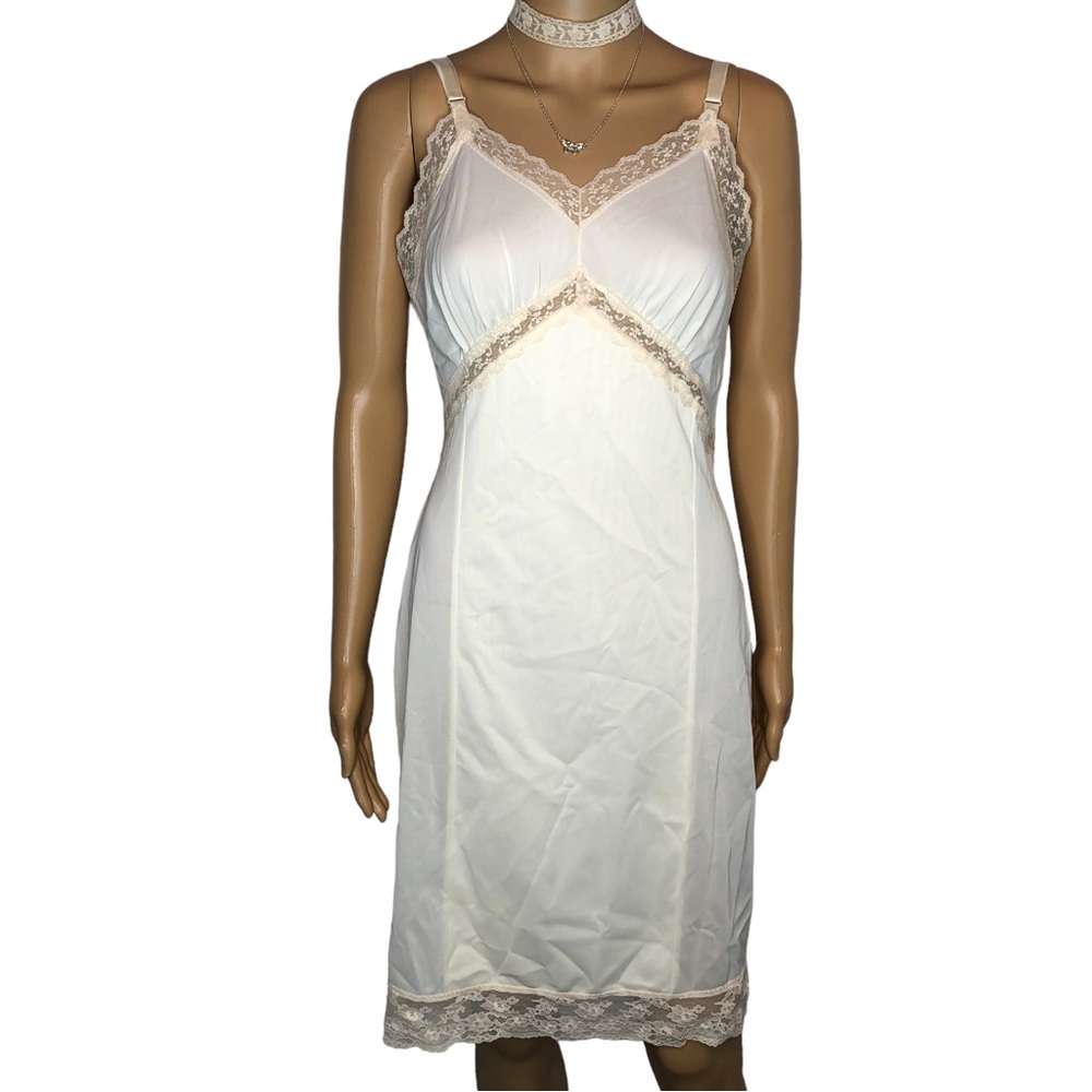 1950’s Figurfit By Indera Angelic Chiffon White & Ivory Lace Full Slip Dress